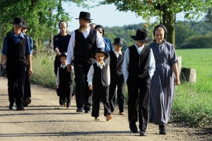 amish-1churchgoers